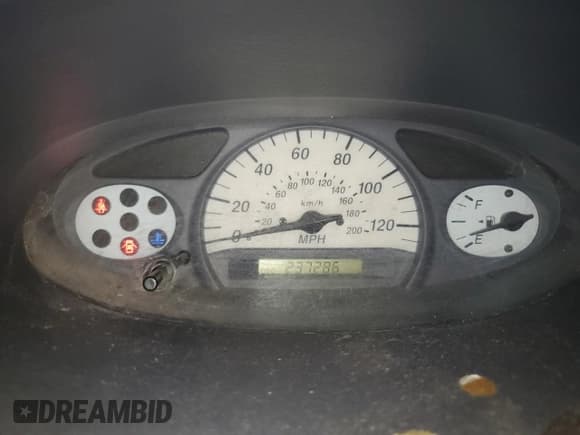 ✅ 2003 Toyota ECHO • VIN: JTDBT123635036098 • Lot: 69862074. Wystawiony na Copart z przebiegiem 237 286 mil. Bezpłatny archiwum sprzedaży aukcyjnych z USA i szczegółowy raport historii pojazdu na DreamBid. Zdjęcie 9.