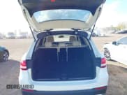 ✅ 2017 Mercedes-Benz GLC 300 • VIN: WDC0G4KB2HV012242 • Lot: 43357594. Wystawiony na IAAI z przebiegiem 83 294 mil. Bezpłatny archiwum sprzedaży aukcyjnych z USA i szczegółowy raport historii pojazdu na DreamBid. Zdjęcie 17.