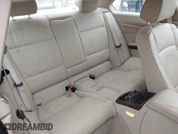 ✅ 2009 BMW 3 Series 335i xDrive • VIN: WBAWC73519E067978 • Lot: 41508279. Listed on IAAI with 85,174 mi. Free auction sales archive from the USA and detailed vehicle history report at DreamBid. Image 8.