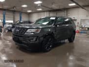✅ 2017 Ford Explorer XLT • VIN: 1FM5K8D81HGD27004 • Lot: 41760831. Wystawiony na IAAI z przebiegiem 107 187 mil. Bezpłatny archiwum sprzedaży aukcyjnych z USA i szczegółowy raport historii pojazdu na DreamBid. Zdjęcie 17.
