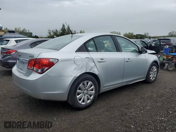 2011 Chevrolet Cruze LS+ 1SB с VIN 1G1PA5SH3B7272699, выставлен на аукционе Copart как лот 68695425 с пробегом 119 339 миль миль и Списание • Salvage title. История ставок и продаж доступна на DreamBid. Изображение 3.