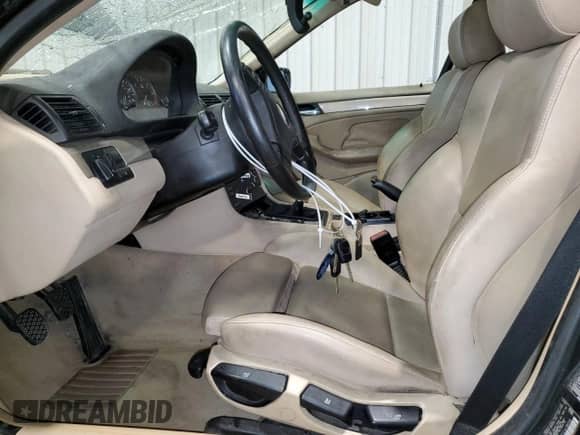 1999 BMW 3 Series 323i с VIN WBAAM3334XKC61808, выставлен на аукционе Copart как лот 80778684 с пробегом 128 935 миль миль и Списание • Salvage title. История ставок и продаж доступна на DreamBid. Изображение 7.