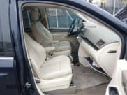 ✅ 2010 Volkswagen Routan SE • VIN: 2V4RW3D15AR280277 • Lot: 43831864. Listed on IAAI with 182,190 mi. Free auction sales archive from the USA and detailed vehicle history report at DreamBid. Image 5.