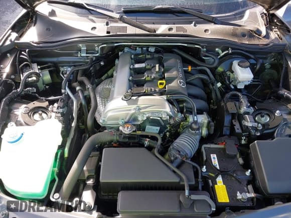 ✅ 2024 Mazda MX-5 Miata Grand Touring • VIN: JM1NDAM78R0608840 • Lot: 43646398. Wystawiony na IAAI z przebiegiem 5 973 mil. Bezpłatny archiwum sprzedaży aukcyjnych z USA i szczegółowy raport historii pojazdu na DreamBid. Zdjęcie 10.