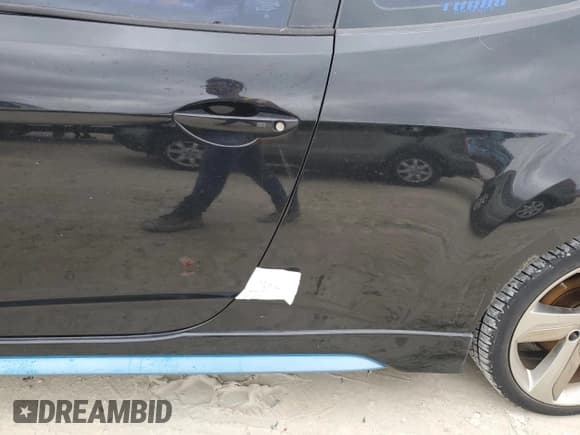 ✅ 2013 Hyundai Veloster Turbo • VIN: KMHTC6AE1DU173473 • Lot: 75809384. Wystawiony na Copart z przebiegiem Nie podano. Bezpłatny archiwum sprzedaży aukcyjnych z USA i szczegółowy raport historii pojazdu na DreamBid. Zdjęcie 12.