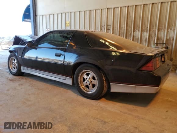 ✅ 1988 Chevrolet Camaro • VIN: 1G1FP21EXJL188062 • Lot: 43430715. Listed on Copart with 70,744 mi. Free auction sales archive from the USA and detailed vehicle history report at DreamBid. Image 2.