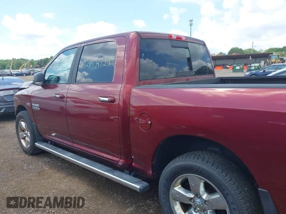 ✅ 2018 Ram 1500 Big Horn • VIN: 3C6RR7LT0JG130909 • Lot: 42958129. Wystawiony na IAAI z przebiegiem 161 032 mil. Bezpłatny archiwum sprzedaży aukcyjnych z USA i szczegółowy raport historii pojazdu na DreamBid. Zdjęcie 14.