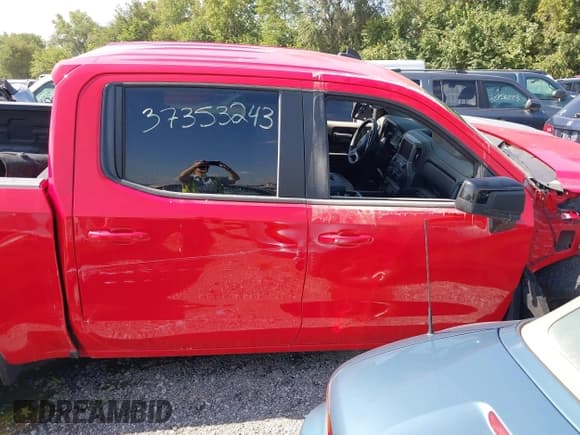 ✅ 2022 Chevrolet Silverado 1500 RST • VIN: 1GCUYEED5NZ131690 • Лот: 37353243. Опубликован ранее на IAAI с пробегом 11 938 миль. Бесплатный доступ к архиву аукционных продаж из США и подробный отчёт об истории автомобиля на DreamBid. Изображение 14.