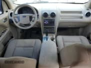 ✅ 2005 Ford Freestyle SE • VIN: 1FMZK01155GA53344 • Lot: 72125424. Wystawiony na Copart z przebiegiem 209 357 mil. Bezpłatny archiwum sprzedaży aukcyjnych z USA i szczegółowy raport historii pojazdu na DreamBid. Zdjęcie 8.