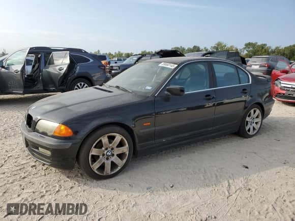 1999 BMW 3 Series 328i z VIN WBAAM5338XFR10964, wystawiony jako Copart lot #89660145 z przebiegiem 171 018 mil mil oraz Czysty tytuł • Clean title. Historia ofert i sprzedaży dostępna na DreamBid. Obrazek 1.