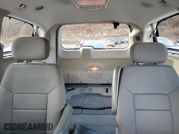 ✅ 2010 Chrysler Town & Country Touring • VIN: 2A4RR5D14AR415644 • Lot: 92122215. Listed on Copart with 201,227 mi. Free auction sales archive from the USA and detailed vehicle history report at DreamBid. Image 10.