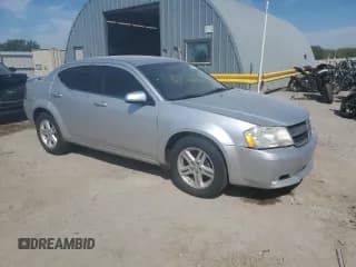 ✅ 2010 Dodge Avenger R/T • VIN: 1B3CC5FB9AN237036 • Lot: 72609834. Wystawiony na Copart z przebiegiem 141 181 mil. Bezpłatny archiwum sprzedaży aukcyjnych z USA i szczegółowy raport historii pojazdu na DreamBid. Zdjęcie 4.