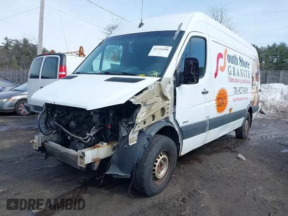 ✅ 2016 Mercedes-Benz Sprinter Cargo Worker • VIN: WD3PE8CD3GP303508 • Лот: 41754188. Опубликован ранее на IAAI с пробегом 234 158 миль. Бесплатный доступ к архиву аукционных продаж из США и подробный отчёт об истории автомобиля на DreamBid. Изображение 2.