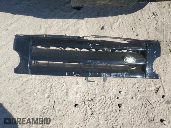 ✅ 2008 Land Rover LR3 SE • VIN: SALAE25498A451424 • Lot: 74701664. Wystawiony na Copart z przebiegiem 170 437 mil. Bezpłatny archiwum sprzedaży aukcyjnych z USA i szczegółowy raport historii pojazdu na DreamBid. Zdjęcie 13.