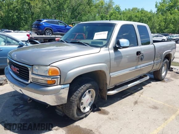 ✅ 2001 GMC Sierra 1500 SLE • VIN: 2GTEK19T611308931 • Лот: 42192722. Опубликован ранее на IAAI с пробегом 271 777 миль. Бесплатный доступ к архиву аукционных продаж из США и подробный отчёт об истории автомобиля на DreamBid. Изображение 2.