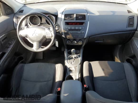 2013 Mitsubishi Outlander ES с VIN 4A4AP3AU6DE025313, выставлен на аукционе Copart как лот 90697865 с пробегом 123 732 миль миль и Списание • Salvage title. История ставок и продаж доступна на DreamBid. Изображение 8.