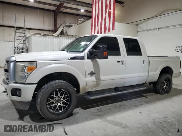 ✅ 2013 Ford F-250 XL • VIN: 1FT7W2BT3DEB45364 • Lot: 80400185. Listed on Copart with 234,786 mi. Free auction sales archive from the USA and detailed vehicle history report at DreamBid. Image 1.