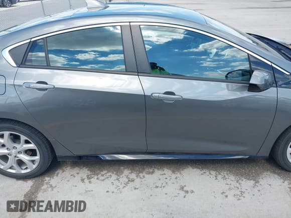 ✅ 2017 Chevrolet Volt Premier • VIN: 1G1RD6S56HU210431 • Lot: 43280560. Wystawiony na IAAI z przebiegiem 42 878 mil. Bezpłatny archiwum sprzedaży aukcyjnych z USA i szczegółowy raport historii pojazdu na DreamBid. Zdjęcie 14.