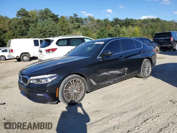 ✅ 2018 BMW 5 Series 540i xDrive • VIN: WBAJE7C55JWD49787 • Lot: 84966595. Wystawiony na Copart z przebiegiem 102 166 mil. Bezpłatny archiwum sprzedaży aukcyjnych z USA i szczegółowy raport historii pojazdu na DreamBid. Zdjęcie 1.