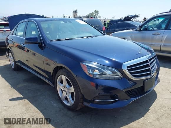 ✅ 2015 Mercedes-Benz E 350 Sport • VIN: WDDHF5KB4FB104412 • Lot: 42464632. Listed on IAAI with 95,217 mi. Free auction sales archive from the USA and detailed vehicle history report at DreamBid. Image 1.