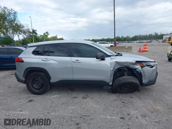 ✅ 2024 Toyota Corolla Cross L • VIN: 7MUAAAAG0RV096358 • Lot: 43468035. Listed on IAAI with 13,540 mi. Free auction sales archive from the USA and detailed vehicle history report at DreamBid. Image 13.