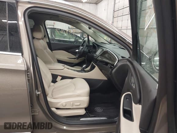 ✅ 2019 Buick Envision Premium • VIN: LRBFX3SX7KD011959 • Lot: 43484767. Wystawiony na IAAI z przebiegiem 94 593 mil. Bezpłatny archiwum sprzedaży aukcyjnych z USA i szczegółowy raport historii pojazdu na DreamBid. Zdjęcie 5.