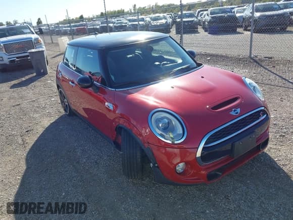 ✅ 2015 MINI Hardtop S • VIN: WMWXP7C53F2C60402 • Lot: 43470552. Listed on IAAI with 37,987 mi. Free auction sales archive from the USA and detailed vehicle history report at DreamBid. Image 1.