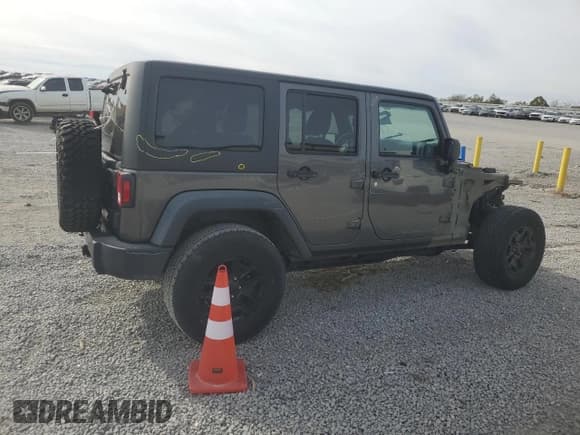 ✅ 2018 Jeep Wrangler Unlimited Sport S • VIN: 1C4BJWDG0JL869486 • Лот: 87409765. Опубликован ранее на Copart с пробегом Не указан. Бесплатный доступ к архиву аукционных продаж из США и подробный отчёт об истории автомобиля на DreamBid. Изображение 3.