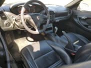 ✅ 2003 Porsche Boxster • VIN: WP0CA29833S620185 • Lot: 70482735. Wystawiony na Copart z przebiegiem 67 823 mil. Bezpłatny archiwum sprzedaży aukcyjnych z USA i szczegółowy raport historii pojazdu na DreamBid. Zdjęcie 8.