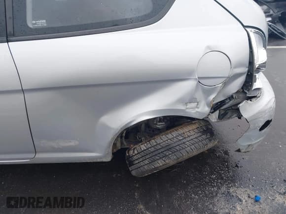 ✅ 2010 Hyundai Accent GS • VIN: KMHCM3AC4AU169231 • Lot: 43602923. Listed on IAAI with 90,627 mi. Free auction sales archive from the USA and detailed vehicle history report at DreamBid. Image 6.