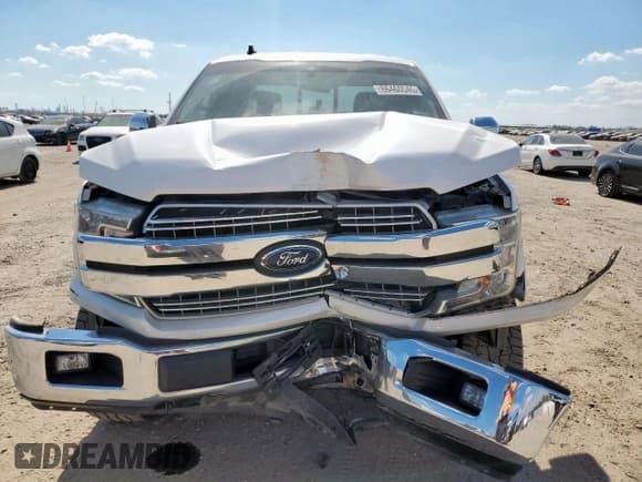 ✅ 2019 Ford F-150 Lariat • VIN: 1FTEW1E44KKC32310 • Lot: 86460545. Wystawiony na Copart z przebiegiem 148 100 mil. Bezpłatny archiwum sprzedaży aukcyjnych z USA i szczegółowy raport historii pojazdu na DreamBid. Zdjęcie 5.