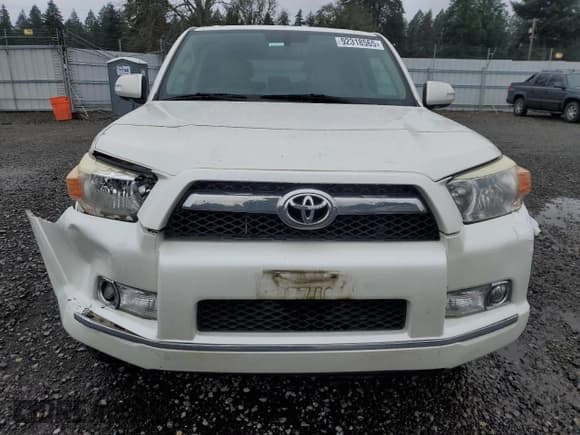 ✅ 2011 Toyota 4Runner SR5 • VIN: JTEBU5JR5B5035397 • Lot: 92318565. Listed on Copart with 228,147 mi. Free auction sales archive from the USA and detailed vehicle history report at DreamBid. Image 5.