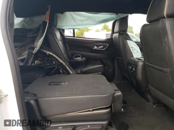 ✅ 2022 Chevrolet Suburban Premier • VIN: 1GNSKFKD2NR158954 • Lot: 73756214. Wystawiony na Copart z przebiegiem Nie podano. Bezpłatny archiwum sprzedaży aukcyjnych z USA i szczegółowy raport historii pojazdu na DreamBid. Zdjęcie 11.