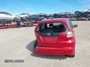 ✅ 2009 Honda Fit • VIN: JHMGE87249S002047 • Lot: 43674886. Wystawiony na IAAI z przebiegiem 128 563 mil. Bezpłatny archiwum sprzedaży aukcyjnych z USA i szczegółowy raport historii pojazdu na DreamBid. Zdjęcie 17.