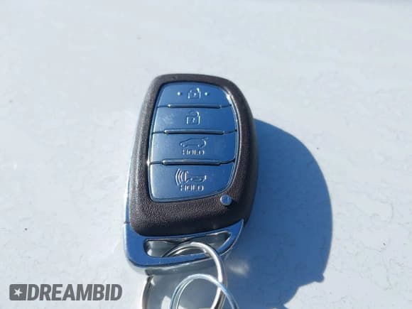 ✅ 2020 Hyundai Ioniq Blue • VIN: KMHC65LCXLU242673 • Lot: 42033374. Wystawiony na IAAI z przebiegiem 49 345 mil. Bezpłatny archiwum sprzedaży aukcyjnych z USA i szczegółowy raport historii pojazdu na DreamBid. Zdjęcie 11.