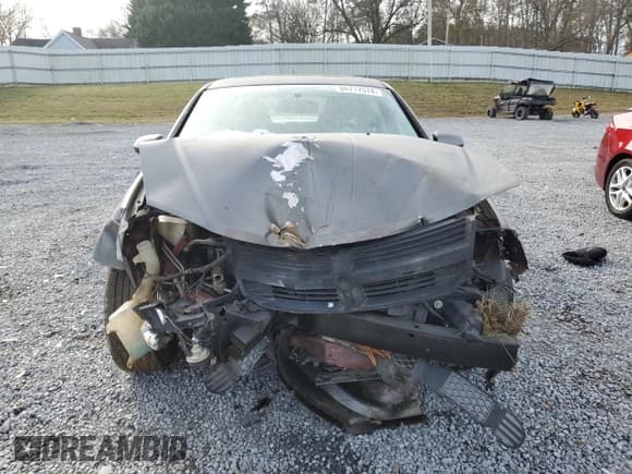 ✅ 2010 Dodge Avenger Express • VIN: 1B3CC1FB0AN175387 • Lot: 84717574. Wystawiony na Copart z przebiegiem 172 693 mil. Bezpłatny archiwum sprzedaży aukcyjnych z USA i szczegółowy raport historii pojazdu na DreamBid. Zdjęcie 5.