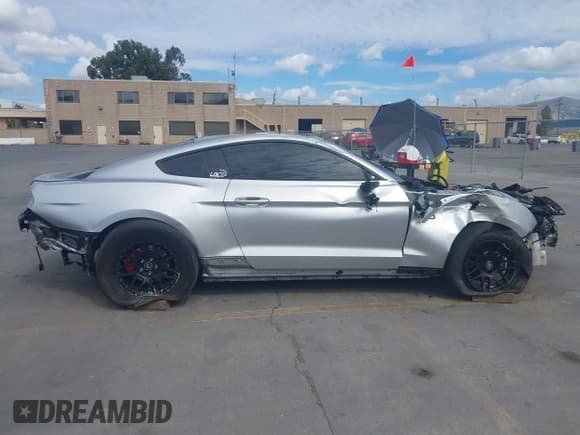 ✅ 2018 Ford Mustang GT • VIN: 1FA6P8CF2J5182654 • Lot: 43336725. Listed on IAAI with Not provided. Free auction sales archive from the USA and detailed vehicle history report at DreamBid. Image 13.