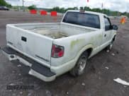 ✅ 2000 Chevrolet S-10 LS • VIN: 1GCCS1444Y8124683 • Лот: 42253458. Опубликован ранее на IAAI с пробегом 265 741 миль. Бесплатный доступ к архиву аукционных продаж из США и подробный отчёт об истории автомобиля на DreamBid. Изображение 4.