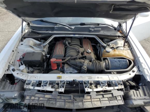 ✅ 2015 Dodge Challenger SRT 392 • VIN: 2C3CDZDJXFH769820 • Lot: 85370515. Wystawiony na Copart z przebiegiem 63 610 mil. Bezpłatny archiwum sprzedaży aukcyjnych z USA i szczegółowy raport historii pojazdu na DreamBid. Zdjęcie 11.