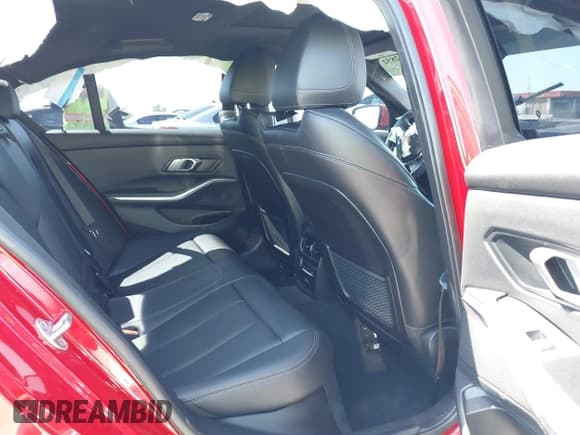 ✅ 2022 BMW 3 Series 330i • VIN: 3MW5R1J09N8C52274 • Лот: 42052851. Опубликован ранее на IAAI с пробегом 30 897 миль. Бесплатный доступ к архиву аукционных продаж из США и подробный отчёт об истории автомобиля на DreamBid. Изображение 8.