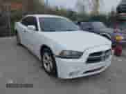 ✅ 2012 Dodge Charger SE • VIN: 2C3CDXBG9CH214445 • Lot: 43583603. Wystawiony na IAAI z przebiegiem 231 762 mil. Bezpłatny archiwum sprzedaży aukcyjnych z USA i szczegółowy raport historii pojazdu na DreamBid. Zdjęcie 1.