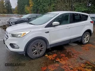 ✅ 2017 Ford Escape SE • VIN: 1FMCU0GD1HUA15861 • Лот: 90652235. Опубликован ранее на Copart с пробегом 236 456 миль. Бесплатный доступ к архиву аукционных продаж из США и подробный отчёт об истории автомобиля на DreamBid. Изображение 1.