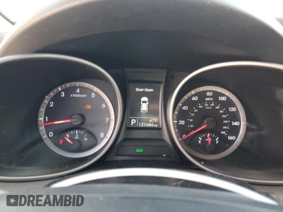 ✅ 2016 Hyundai Santa Fe • VIN: 5XYZU3LB6GG354927 • Лот: 89694125. Опубликован ранее на Copart с пробегом 121 686 миль. Бесплатный доступ к архиву аукционных продаж из США и подробный отчёт об истории автомобиля на DreamBid. Изображение 9.