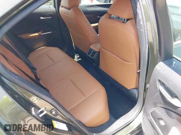 ✅ 2019 Lexus UX 200 • VIN: JTHY3JBH2K2008268 • Lot: 42777537. Wystawiony na IAAI z przebiegiem 53 089 mil. Bezpłatny archiwum sprzedaży aukcyjnych z USA i szczegółowy raport historii pojazdu na DreamBid. Zdjęcie 8.