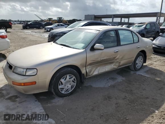 ✅ 1995 Nissan Maxima GLE • VIN: JN1CA21D1ST067119 • Lot: 53255025. Wystawiony na Copart z przebiegiem 74 851 mil. Bezpłatny archiwum sprzedaży aukcyjnych z USA i szczegółowy raport historii pojazdu na DreamBid. Zdjęcie 1.