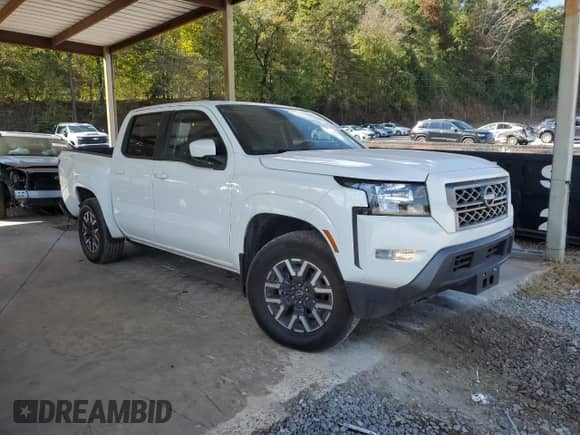 2022 Nissan Frontier SV with VIN 1N6ED1EK0NN689989, listed as a Copart auction lot 81862955 with 30,152 mi miles and Salvage title. Bid and sale history available at DreamBid. Image 4.