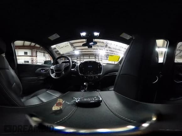 ✅ 2022 Chevrolet Traverse LT • VIN: 1GNEVHKW1NJ128358 • Lot: 41674927. Wystawiony na IAAI z przebiegiem 46 049 mil. Bezpłatny archiwum sprzedaży aukcyjnych z USA i szczegółowy raport historii pojazdu na DreamBid. Zdjęcie 20.