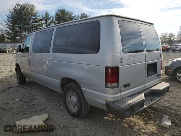 ✅ 2004 Ford Econoline Passenger XL • VIN: 1FMRE11W54HB15178 • Lot: 83088104. Listed on Copart with 248,516 mi. Free auction sales archive from the USA and detailed vehicle history report at DreamBid. Image 2.