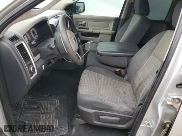 ✅ 2009 Dodge 1500 SLT • VIN: 1D3HV18T49S714098 • Lot: 63836944. Wystawiony na Copart z przebiegiem 150 096 mil. Bezpłatny archiwum sprzedaży aukcyjnych z USA i szczegółowy raport historii pojazdu na DreamBid. Zdjęcie 7.