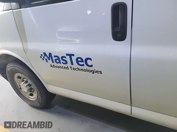 ✅ 2017 Chevrolet Express Cargo • VIN: 1GCWGAFF4H1344461 • Лот: 42581209. Опубликован ранее на IAAI с пробегом 191 765 миль. Бесплатный доступ к архиву аукционных продаж из США и подробный отчёт об истории автомобиля на DreamBid. Изображение 1.